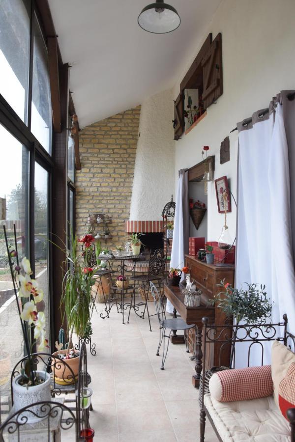 Au Gue Du Bois Bed and Breakfast Neuville-du-Poitou Eksteriør billede